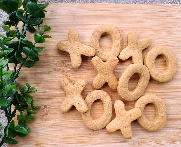 XOXO Peanut Butter Dog Treats - Grain Free - Valentine&